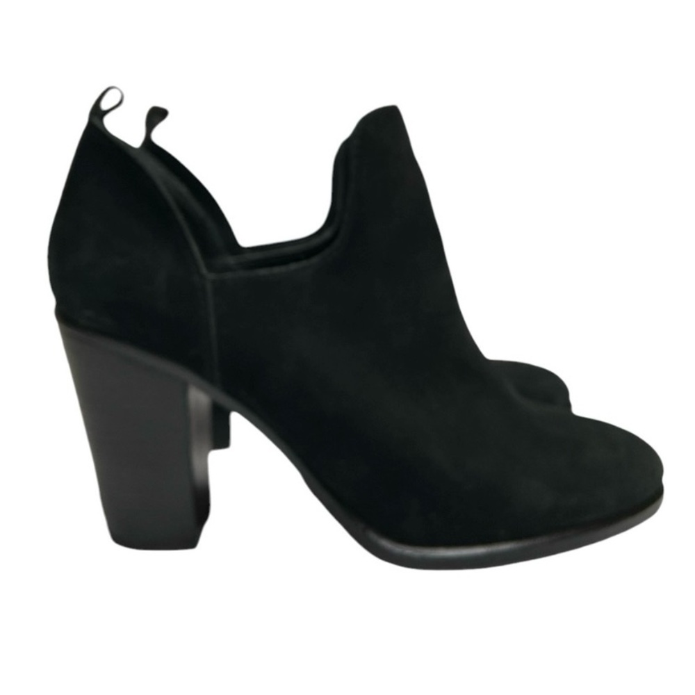 Vince Camuto Federa 9M